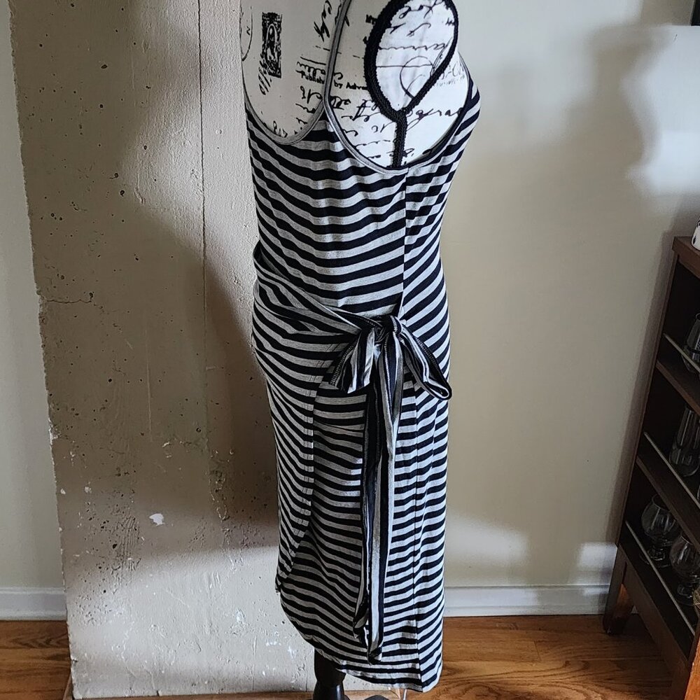 Cupshe Black & Gray Striped Sleeveless Dress with Tie Waist NWT - Picture 4 of 7
